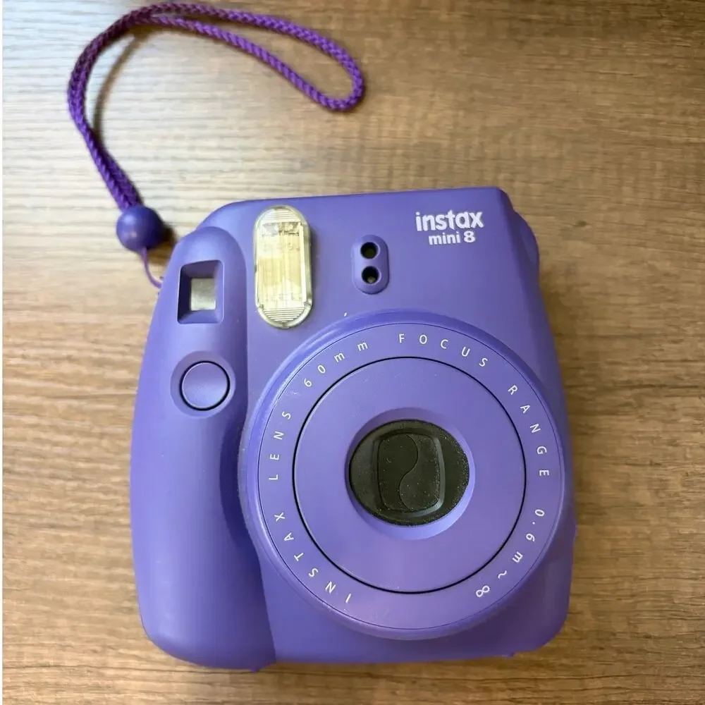 FujiFilm Instax Mini 8 Polaroid Camera Grape Purple Instant Film Handheld Retro